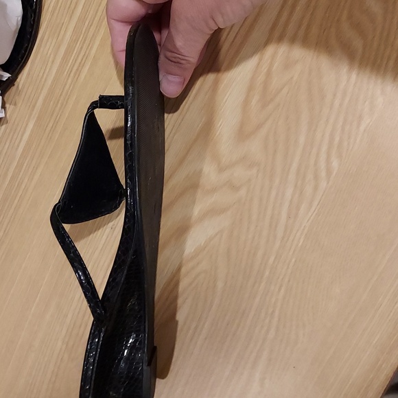 Women's White House Black Market Black Wedge Heel Gem Sandals Size 7.5 - Picture 4 of 7